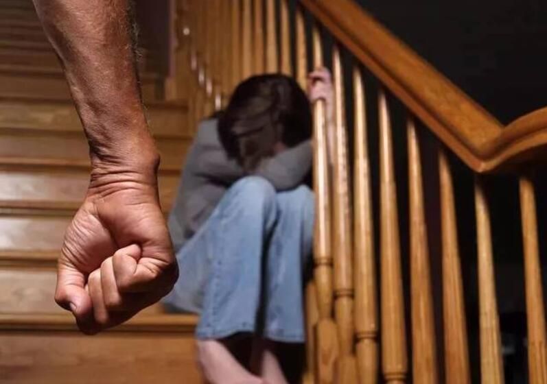 离婚协议抚养费包含教育费嘛